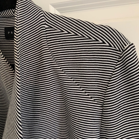 Short Striped Jacket Large - Picture 4 of 5